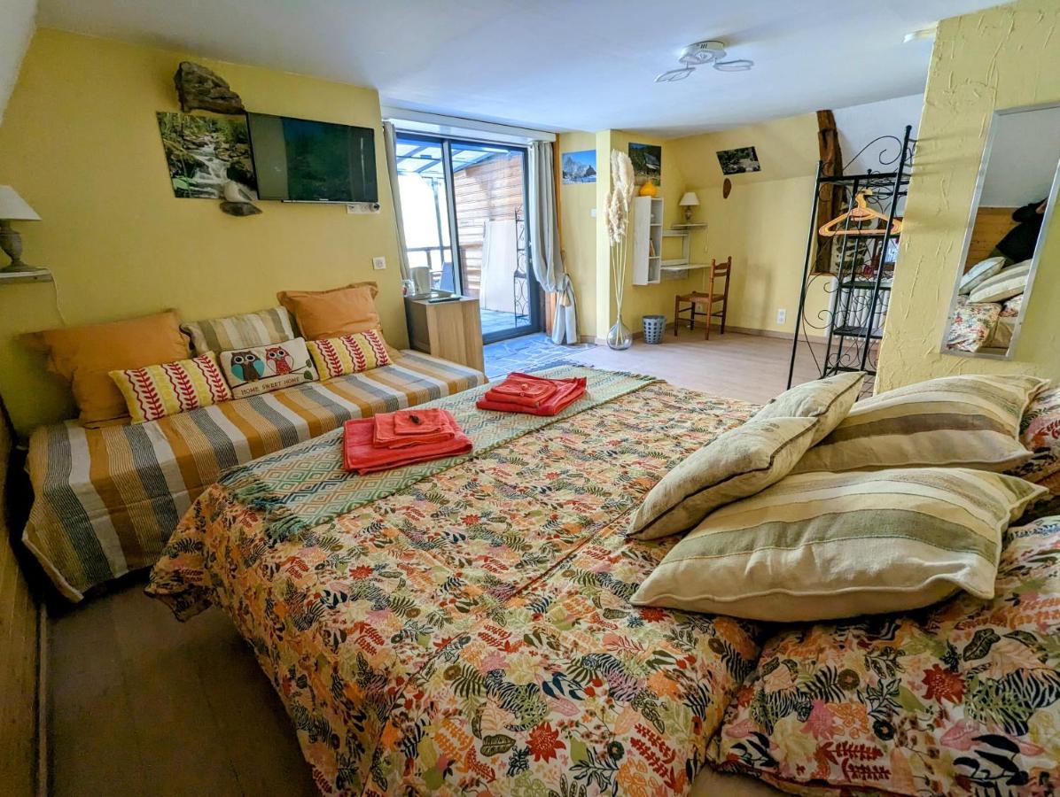 Chambres D'Hotes Le Lepadou-Bas Saint-Chély-dʼAubrac 外观 照片