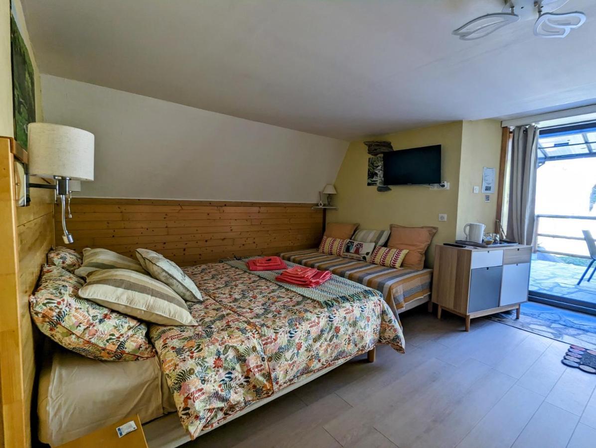 Chambres D'Hotes Le Lepadou-Bas Saint-Chély-dʼAubrac 外观 照片