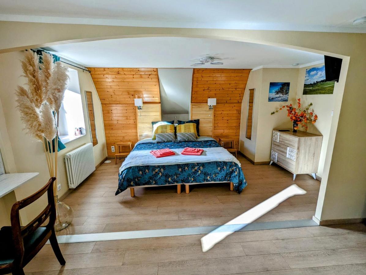 Chambres D'Hotes Le Lepadou-Bas Saint-Chély-dʼAubrac 外观 照片