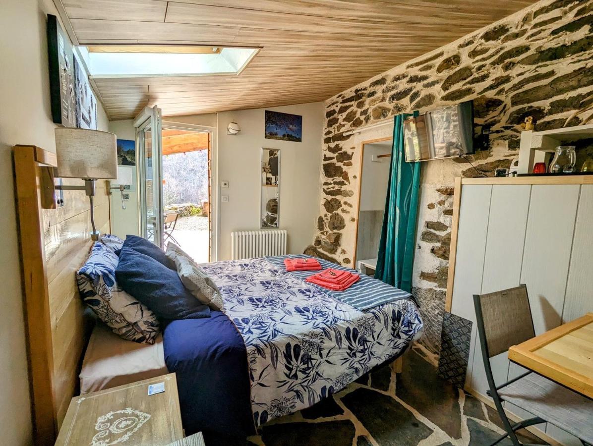 Chambres D'Hotes Le Lepadou-Bas Saint-Chély-dʼAubrac 外观 照片