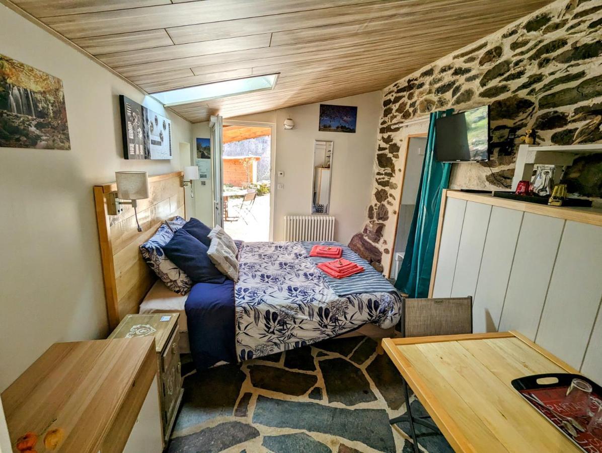 Chambres D'Hotes Le Lepadou-Bas Saint-Chély-dʼAubrac 外观 照片